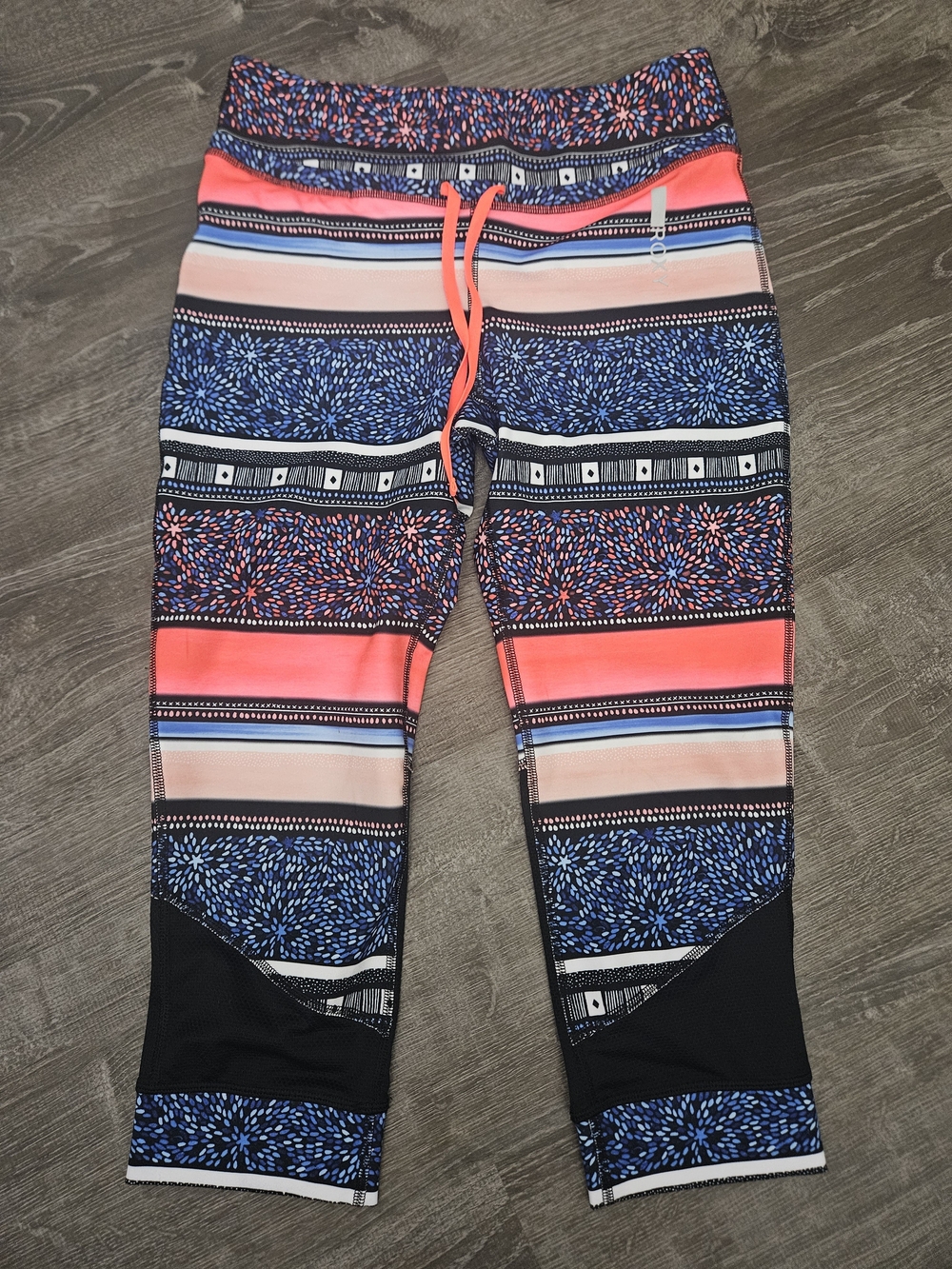Roxy Stay On Mesh Panel Capri Leggings Medium Stripe Floral Crop Workout